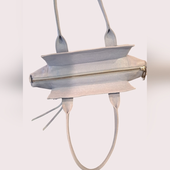 Botkier Trigger Legacy Satchel - Picture 10 of 11